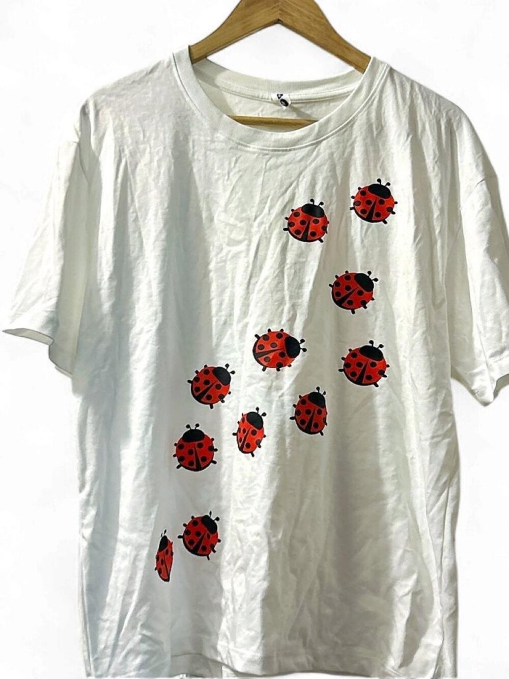 White Ladybug Graphic T-Shirt Y2K Cute Tee M